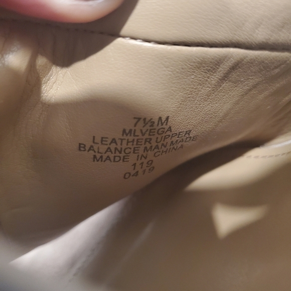 NEW MARC FISHER LTD Vega  Block Heel TaupeSandals - Picture 12 of 12